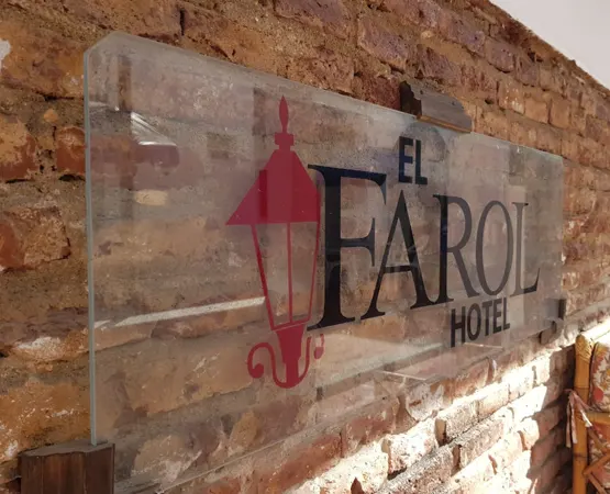 Hotel El Farol. Alojamiento en Miramar